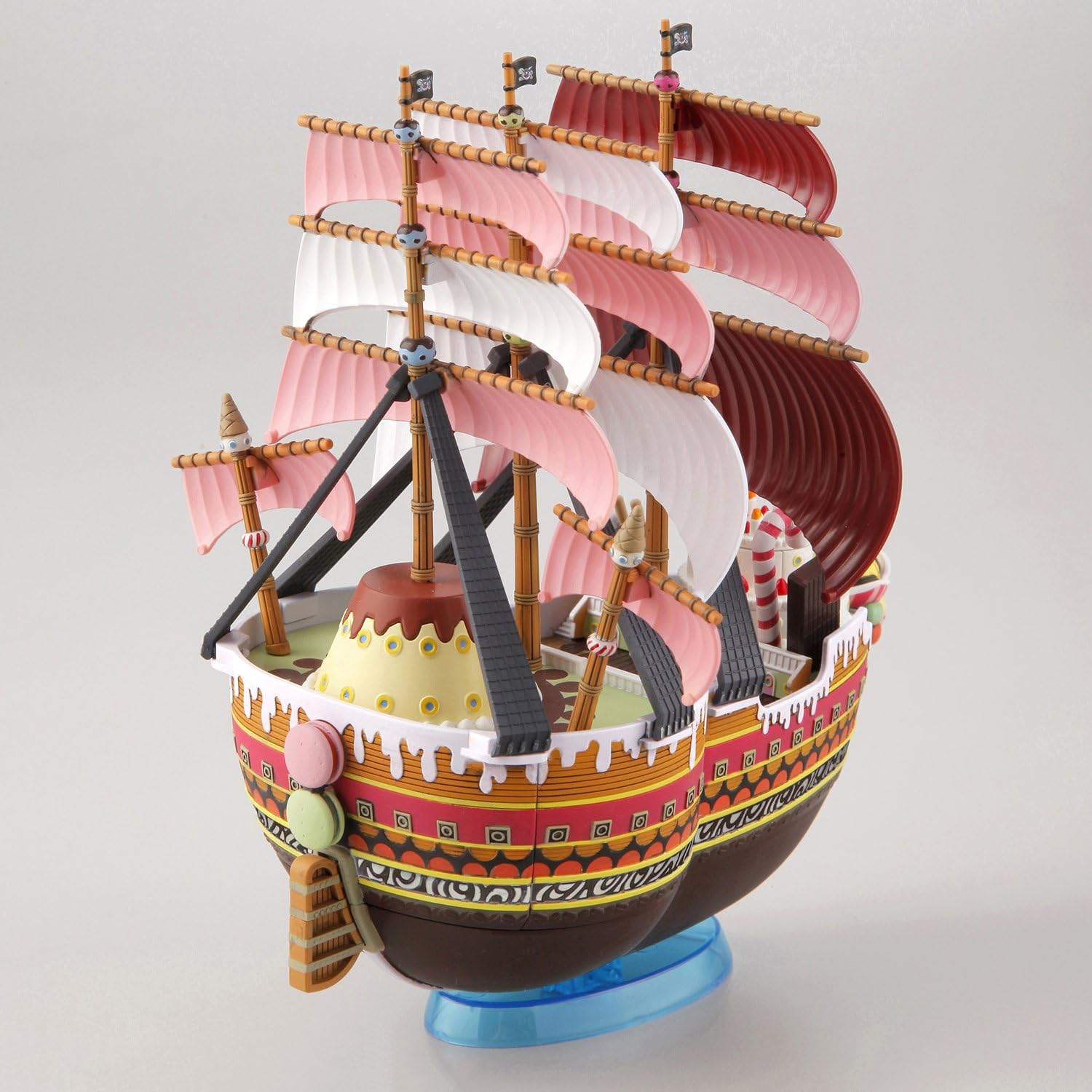Bandai - Grand Ship Collection #13 Queen-Mama-Chanter "One Piece" Model Kit