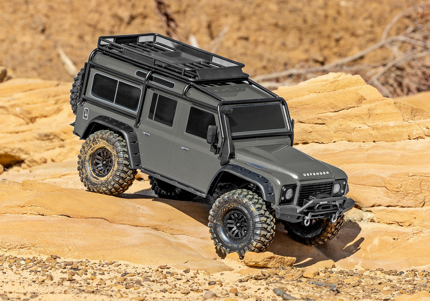 Traxxas - TRX-4 1/10 Scale & Trail Rock Crawler w/Land Rover Defender Body w/XL-5 ESC & TQi 2.4GHz Radio, Gris