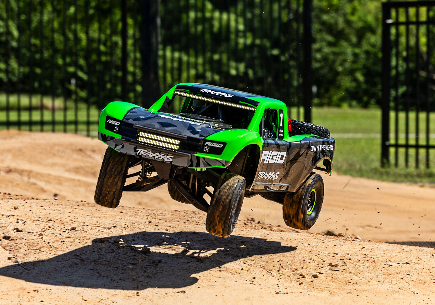 Traxxas - Unlimited Desert Racer UDR 6S RTR 4WD Race Truck, Rigid Industries
