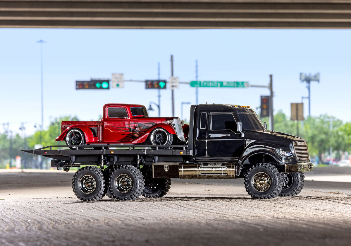 Traxxas - TRX-6 1/10 6x6 Ultimate RC Hauler Flatbed Tow Truck w/TQi 2.4GHz Radio & Pro Scale Winch