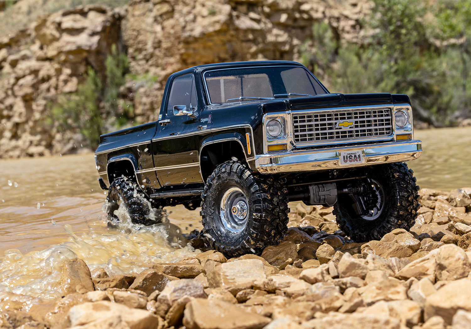 Traxxas - TRX-4® 1/10 4WD RTR Scale & Trail® Rock Crawler w/1979 Chevrolet® K10 Truck w/XL-5™ HV ESC & TQ™ 2.4GHz Radio, Negra