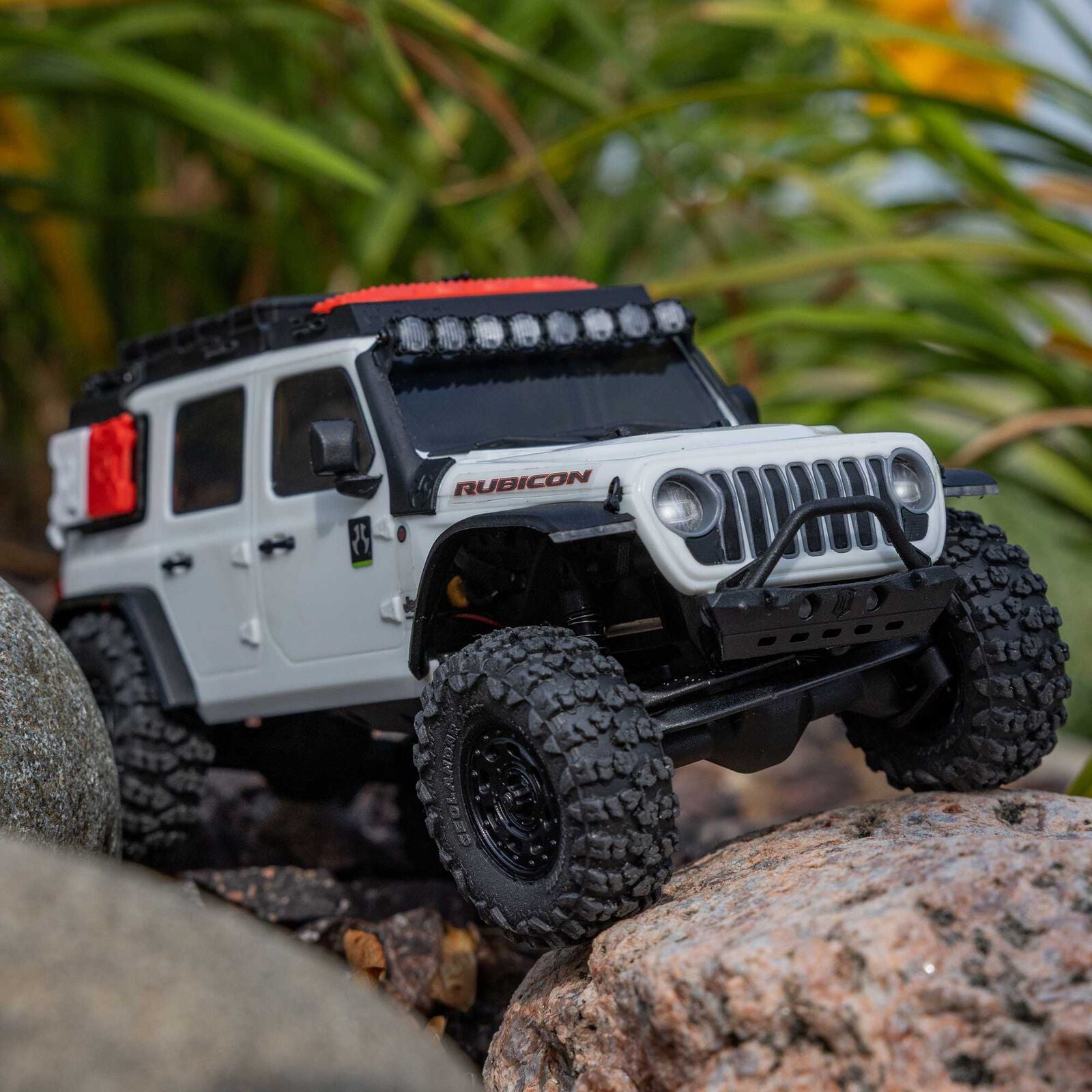 Axial - 1/30 Axial SCX30 Jeep Wrangler (Battery & Charger Included), Blanca
