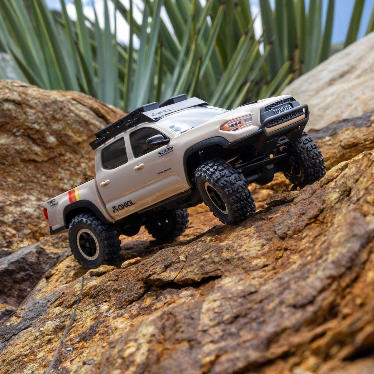Axial - 1/30 SCX30 Toyota Tacoma TRD Pro 4X4 RTR, Overland Edition, Beige