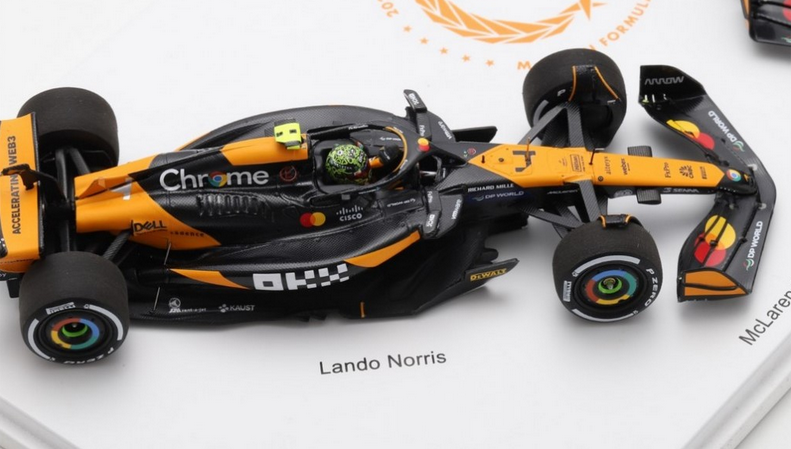 Spark - McLaren MCL38 No.4 & No.81 Formula 1 Constructors' Champion 2024 Lando Norris & Oscar Piastri, escala 1:43