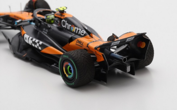 Spark - McLaren MCL39 No.4 McLaren Formula 1 Team Winner Australian GP 2025 Lando Norris, escala 1:43