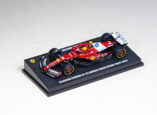 LookSmart - FERRARI SF-25 Winner China Sprint Race Lewis Hamilton 2025, escala 1:64