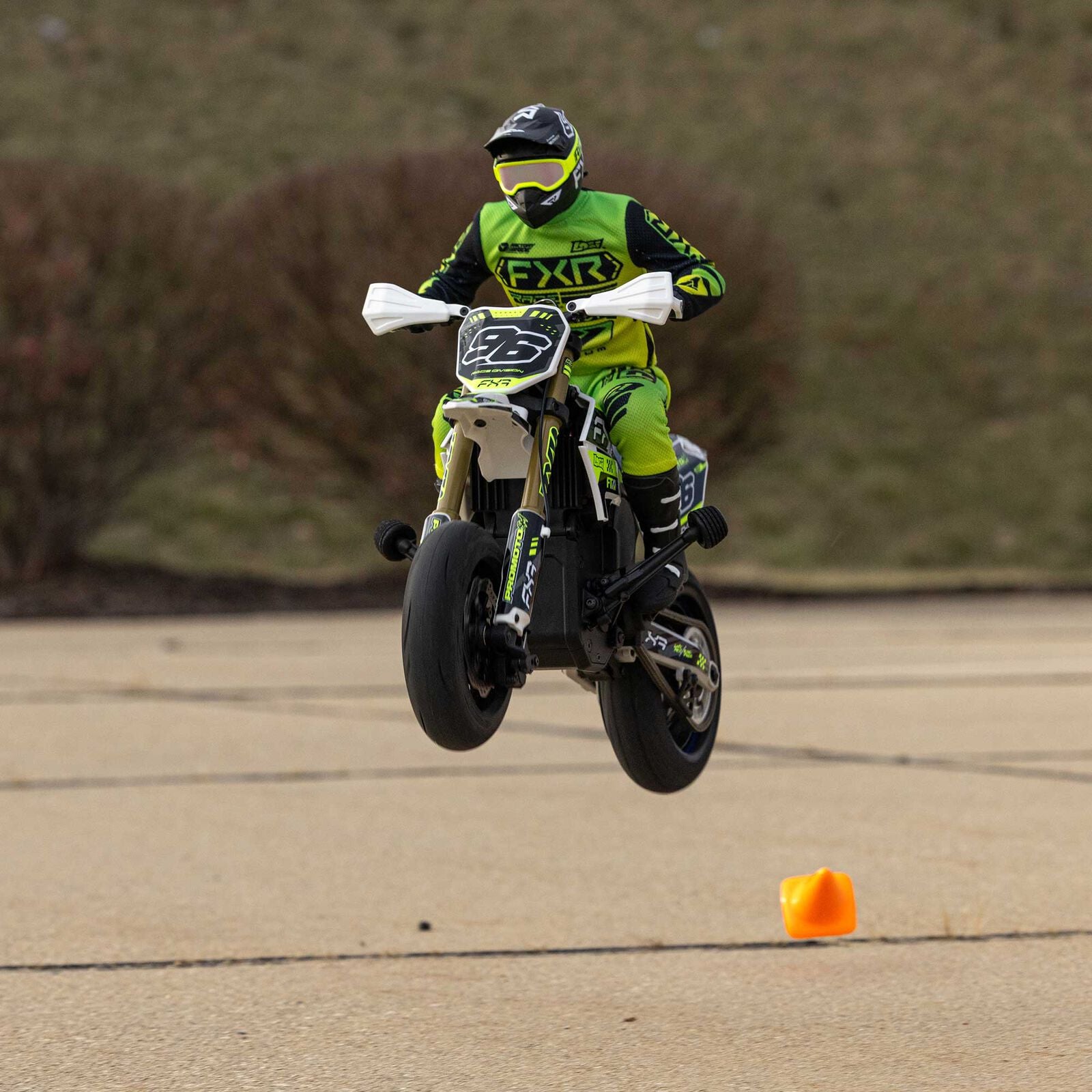 Team Losi - 1/4 Losi Promoto-SM FXR Supermoto (Battery and Charger Included)