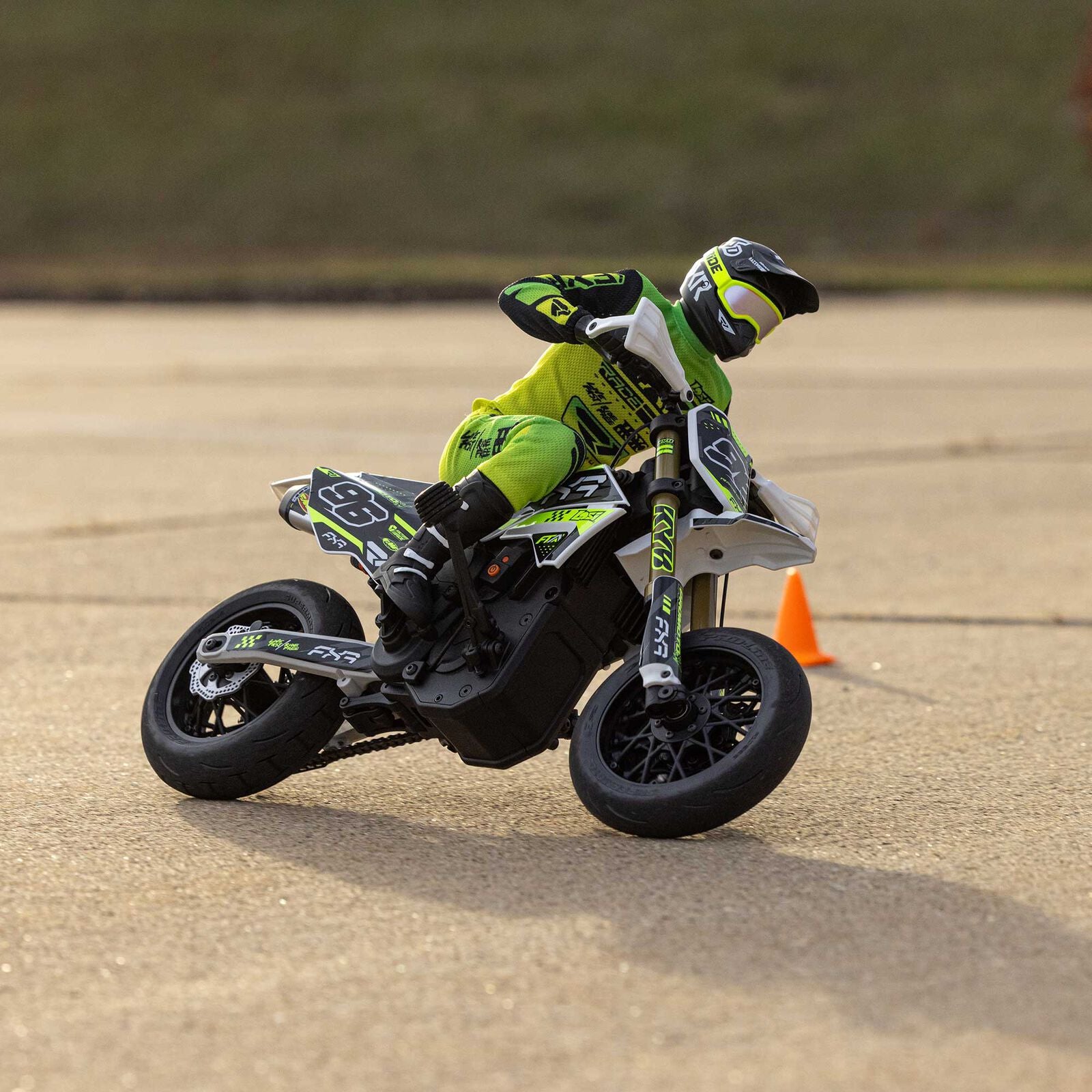 Team Losi - 1/4 Losi Promoto-SM FXR Supermoto (Battery and Charger Included)
