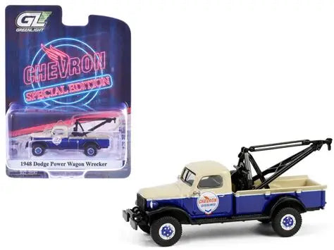 Greenlight - 1:64 1948 Dodge Power Wagon Wrecker - Chevron Special Edition