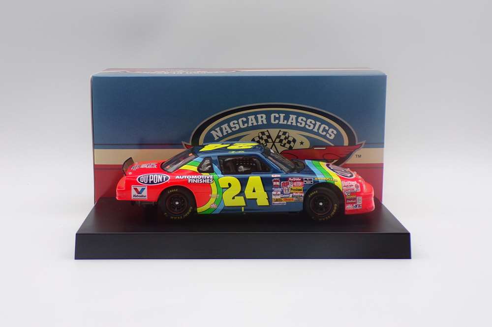 Lionel Racing - Jeff Gordon #24 Dupont Charlotte Win 1994 Lumina, escala 1:24