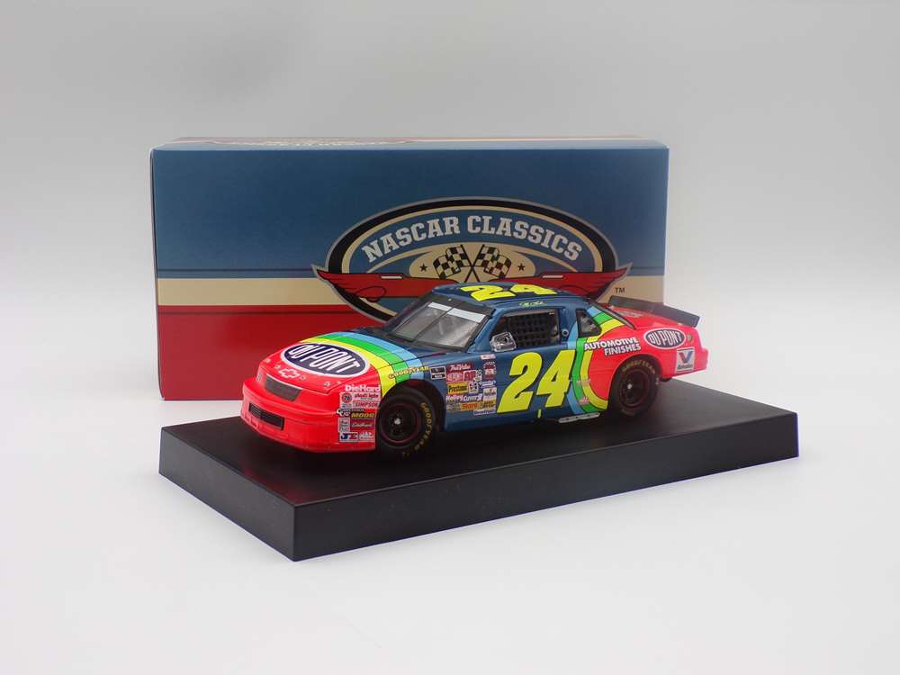 Lionel Racing - Jeff Gordon #24 Dupont Charlotte Win 1994 Lumina, escala 1:24