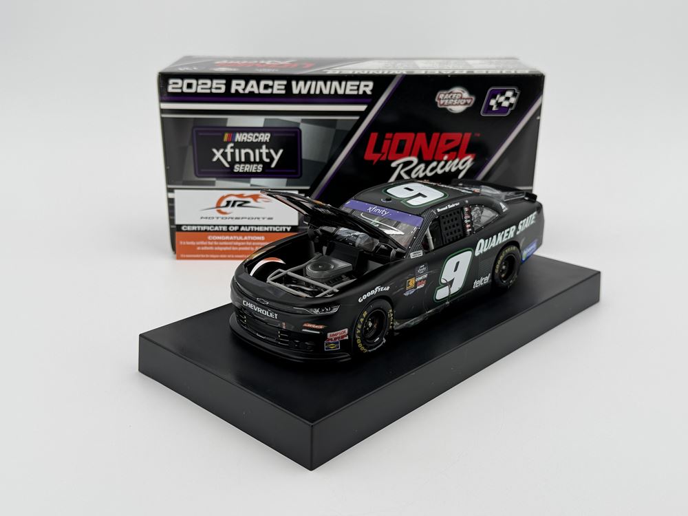 Lionel Racing - Daniel Suárez NO. 9 QUAKER STATE Autódromo Hermanos Rodriguez | JUNE 14, 2025, (Autografiado), escala 1:24