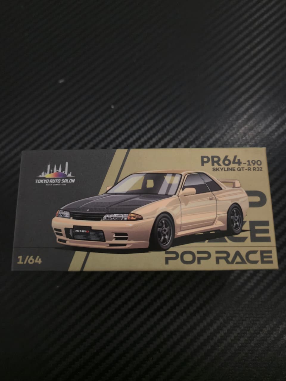 POP RACE - 1:64 Nissan Skyline GT-R R32 - Chrome Gold