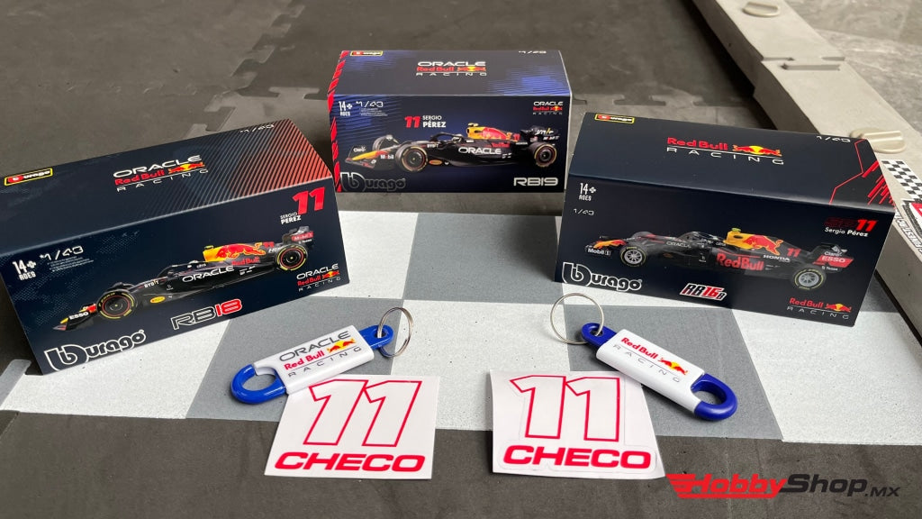 Bburago - Combo: Sergio Checo Pérez Red Bull Racing Rb16B Rb18 Y Rb19 #11 Escala 1:43 En Existencia