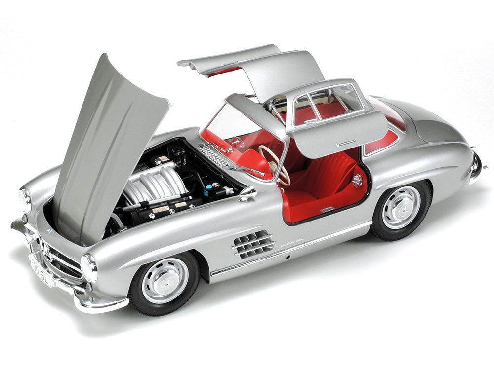 Tamiya - 1/24 Mercedes-Benz 300SL Model Kit