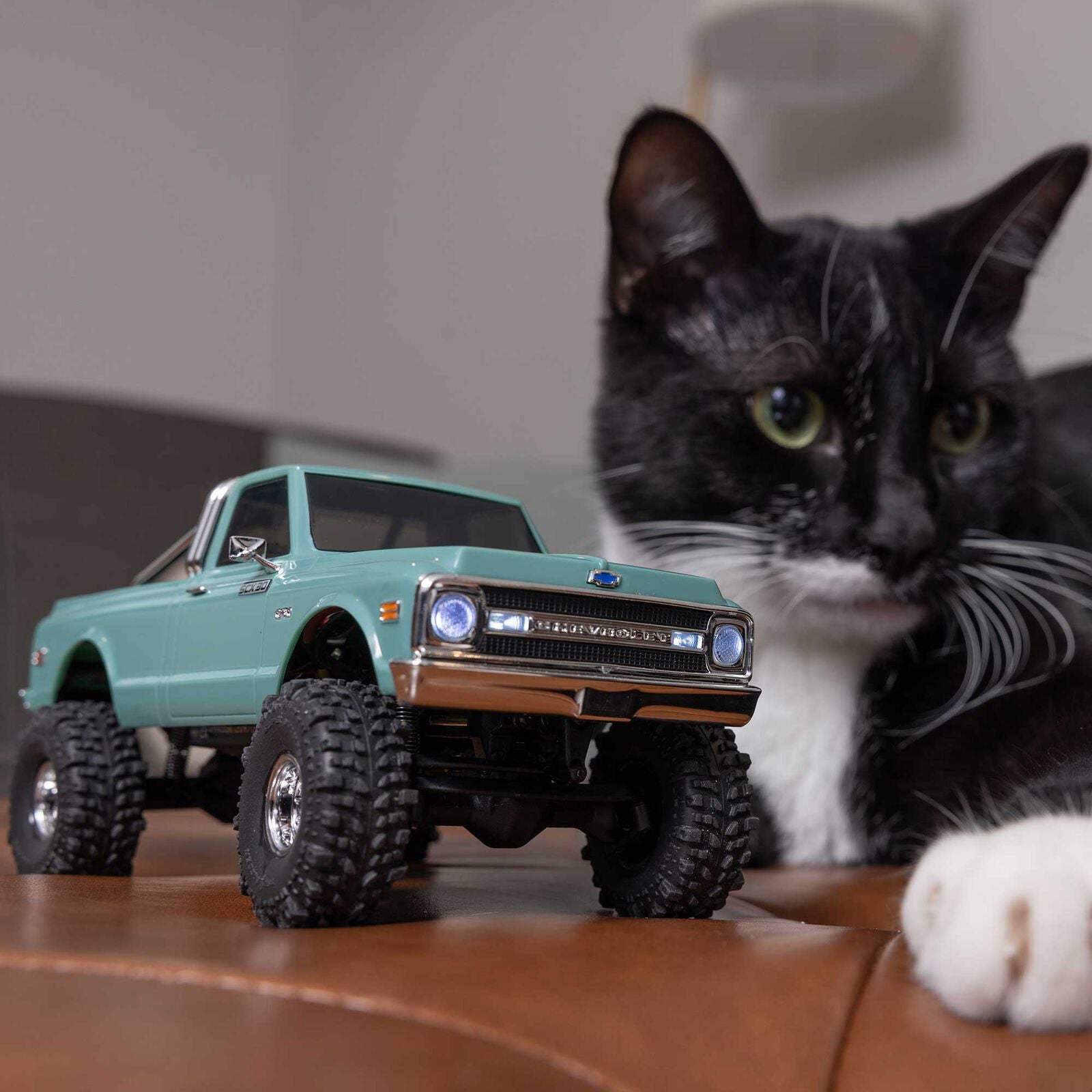 Axial - 1/30 Axial SCX30 Chevrolet K10 (Battery & Charger Included), Verde