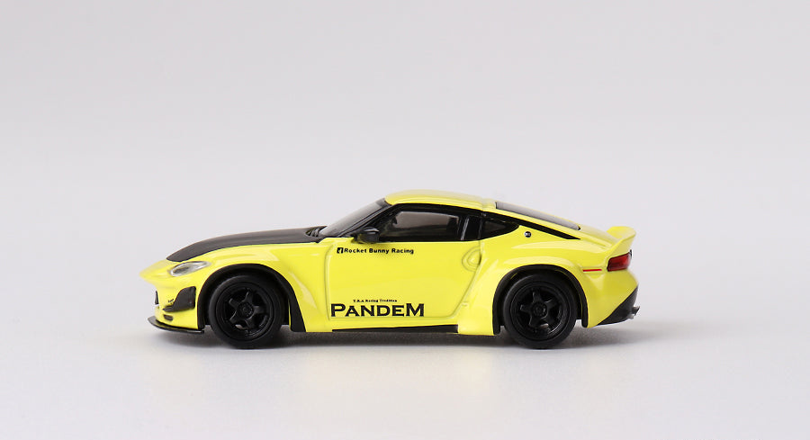 Mini GT - Nissan Z Pandem Ikazuchi Yellow 1/64