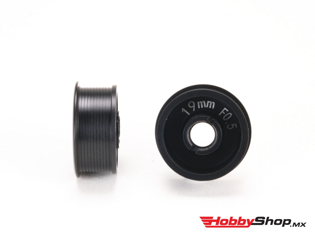 Pn Racing - Mini-Z 2Wd Machine Delrin Cut Black Formula 8.5X19Mm Flanged Wheel F0.5 En Existencia