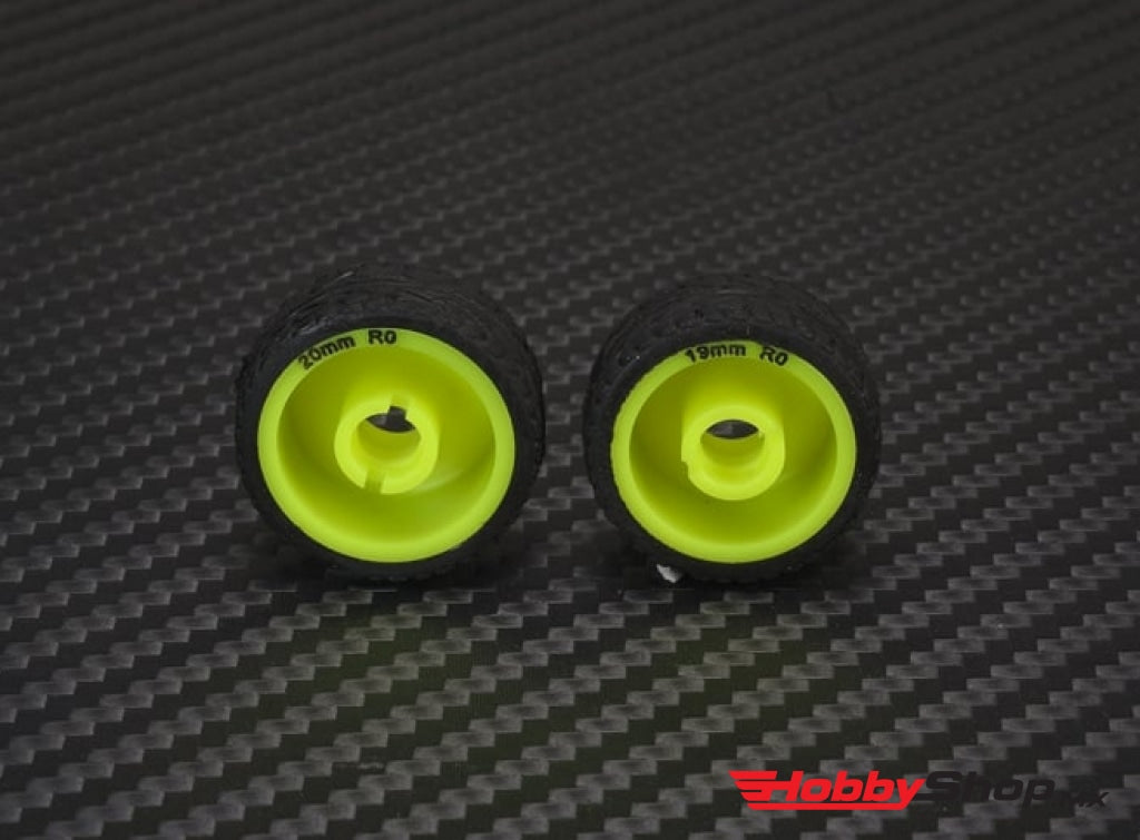 Pn Racing - Mini-Z 2Wd Machine Delrin Cut Yellow Formula 11X19Mm Flanged Wheel R0 En Existencia