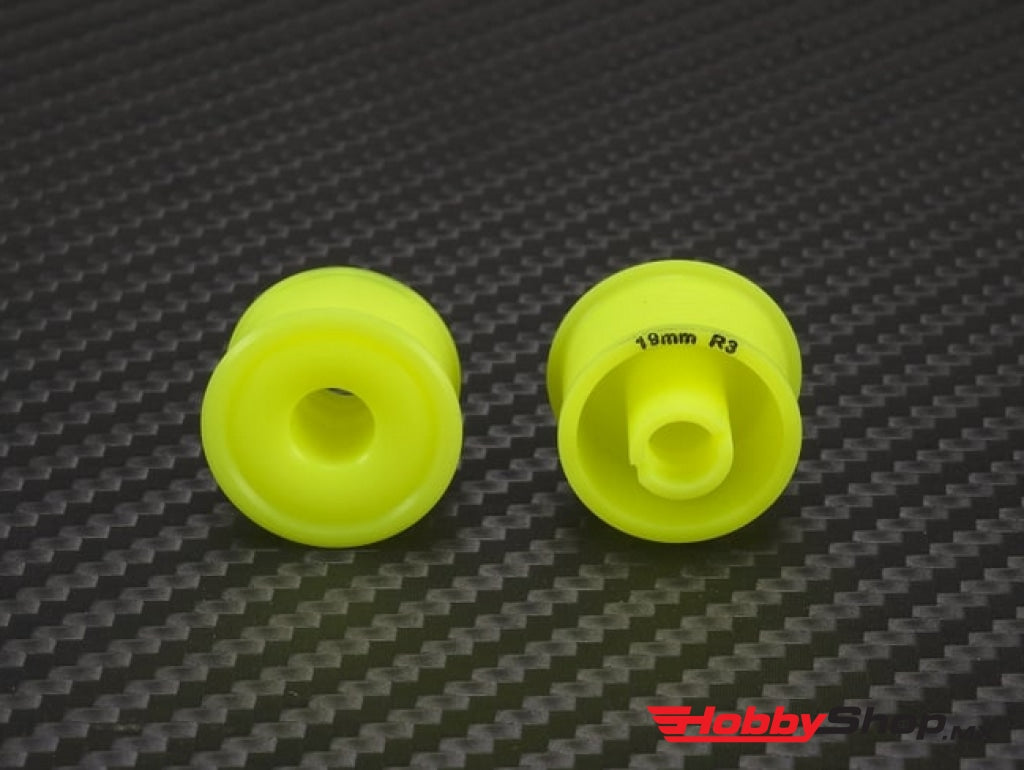 Pn Racing - Mini-Z 2Wd Machine Delrin Cut Yellow Formula 11X19Mm Flanged Wheel R3 En Existencia