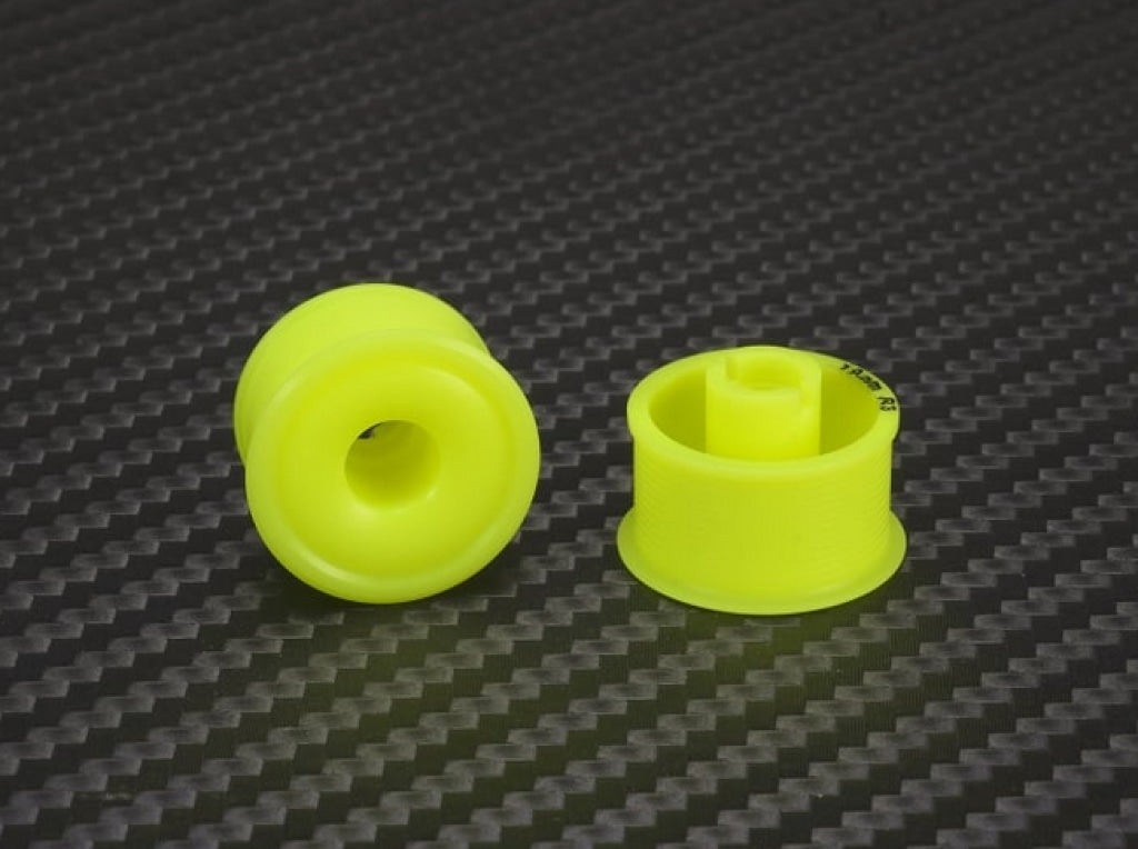 Pn Racing - Mini-Z 2Wd Machine Delrin Cut Yellow Formula 11X19Mm Flanged Wheel R3 En Existencia