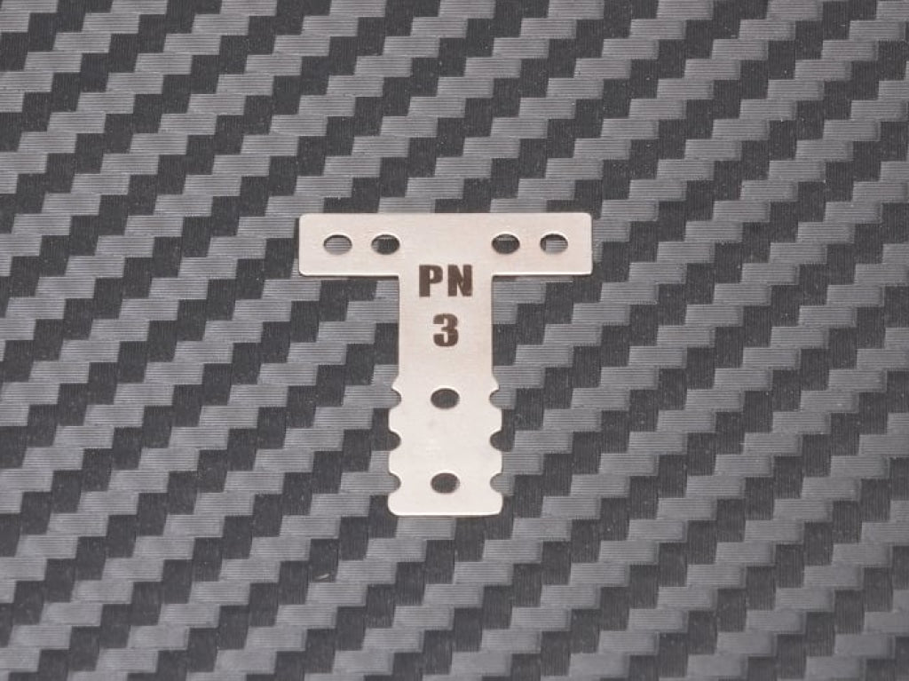 Pn Racing - Mini-Z Mr03 Mm Spring Steel T-Plate #3 En Existencia