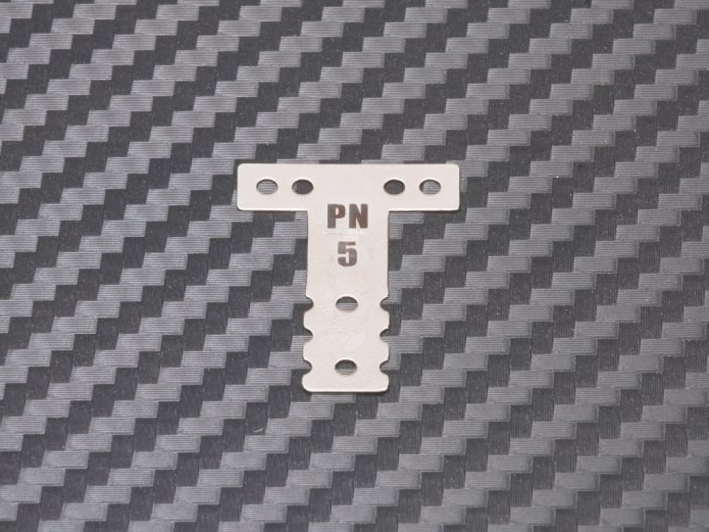 Pn Racing - Mini-Z Mr03 Mm Spring Steel T-Plate #5 En Existencia
