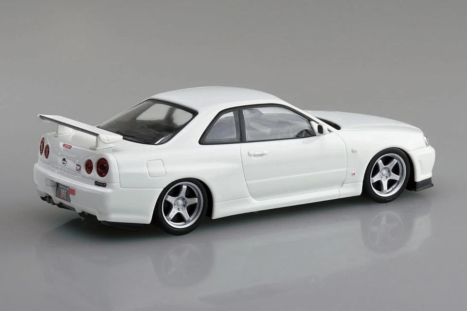 Aoshima Model Kits - 1/32 Snap Kit #12CU-WP Nissan R34 Skyline GT-R Custom Wheel (White Pearl)