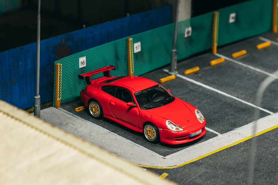 IXO x Tarmac Works- Porsche 911 GT3 (Tipo 996) en rojo, escala 1:64,  Exclusivas de MiJo