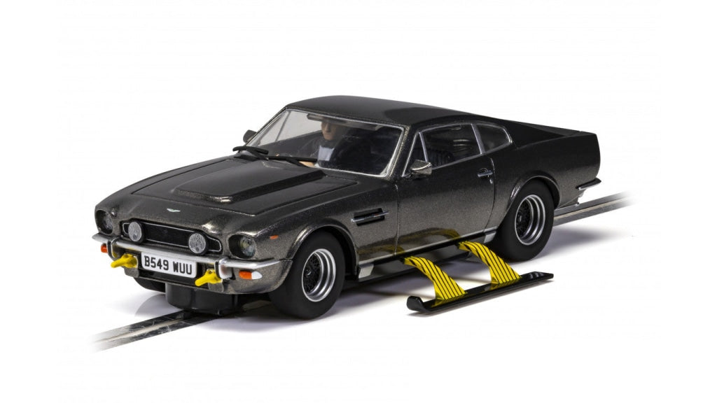 Scalextric - James Bond Aston Martin V8 The Living Daylights Escala 1/32 En Existencia