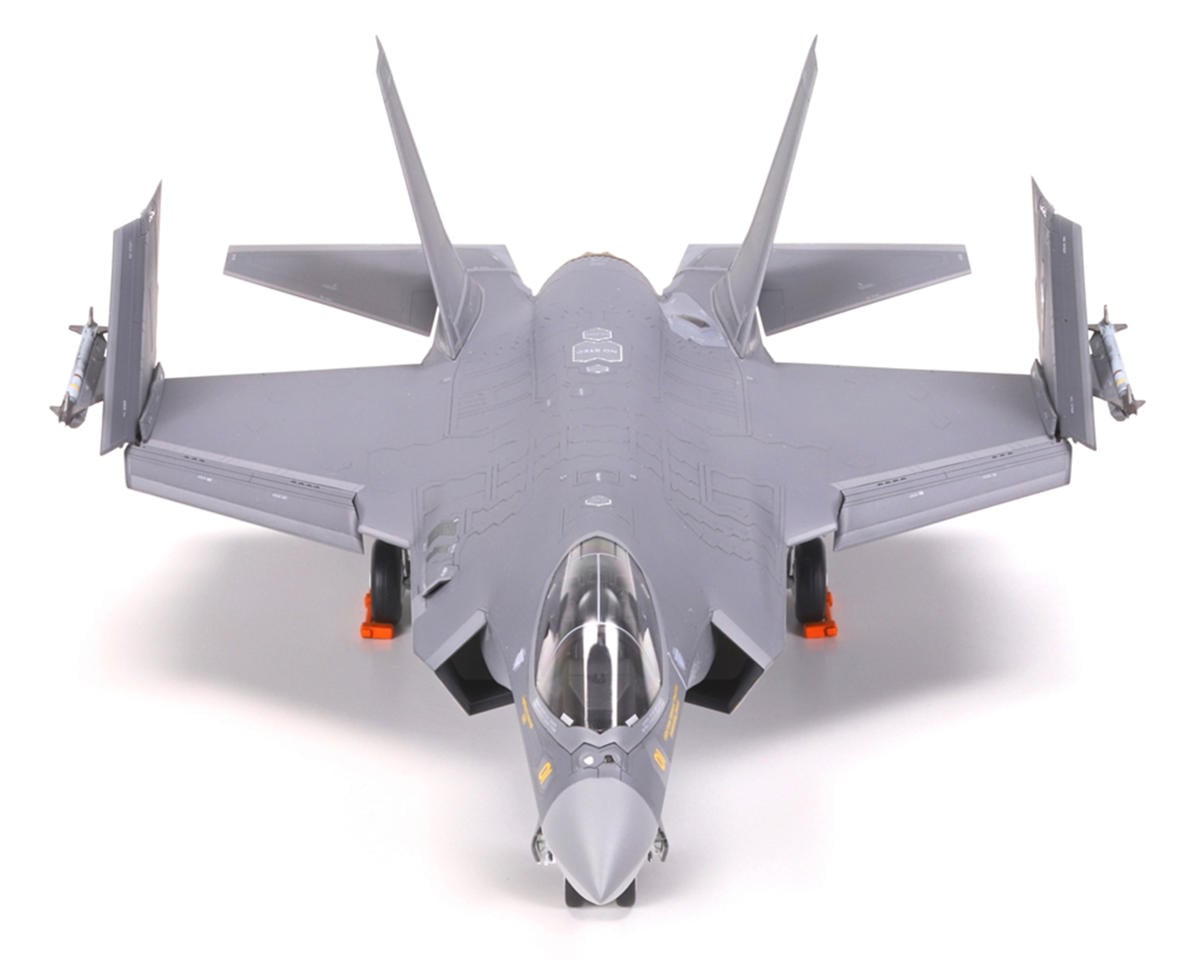 Tamiya - 1/72 Lockheed Martin® F-35®C Lightning II® War Bird Plastic Model Kit