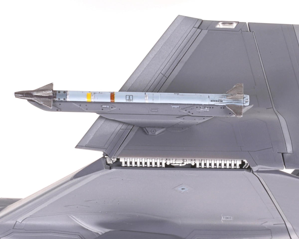 Tamiya - 1/72 Lockheed Martin® F-35®C Lightning II® War Bird Plastic Model Kit