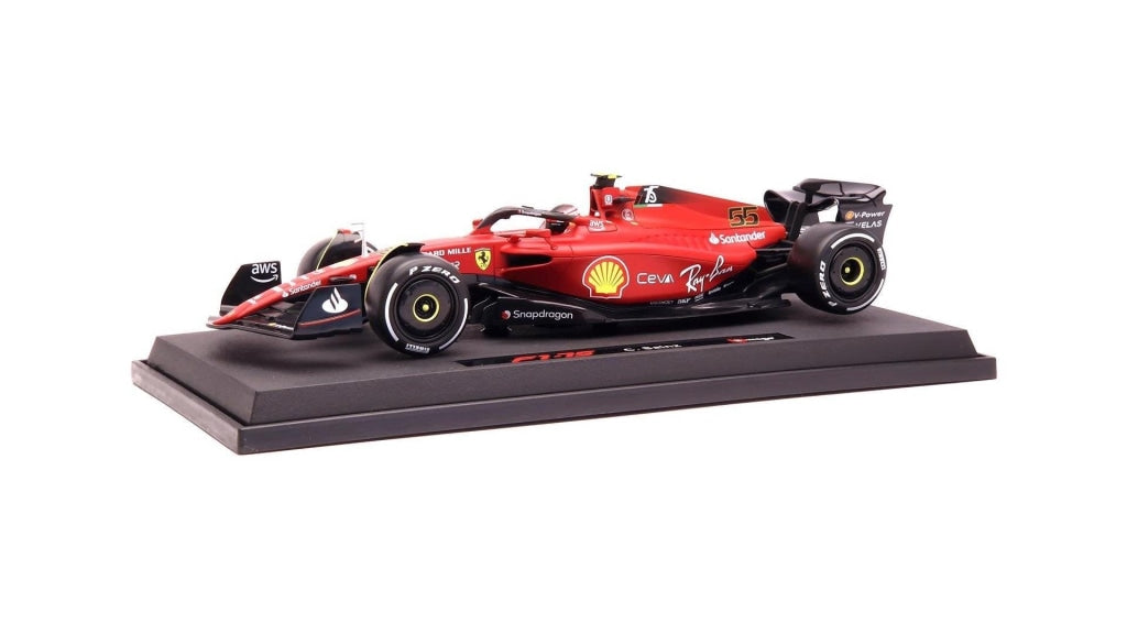 Bburago - Racing 2022 Ferrari Season Car #55 C. Sainz Escala 1:18 En Existencia