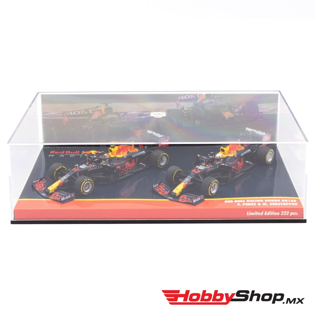 Minichamps - Verstappen #33 & Perez #11 2-Car Set Red Bull Racing Rb16B Fórmula 1 2021 Escala 1:43